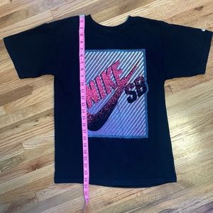 Men’s Nike SB Retro T-shirt (Size Small)